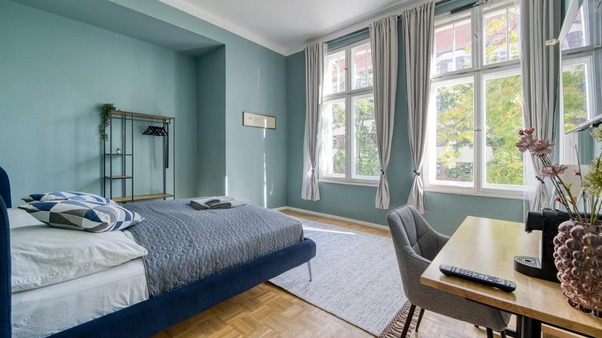 Apartment Jomi Stays Unterkunft Funkturm Berlin
